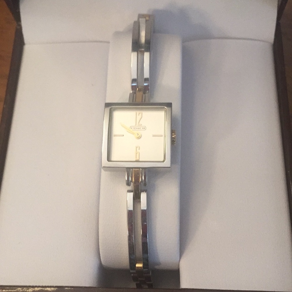 Coach watch - Picture 2 of 8